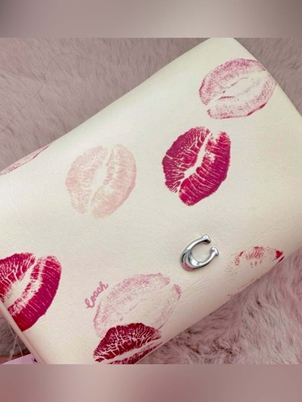 Coach ♥️ makeup Bag  💋 😍🤩💝